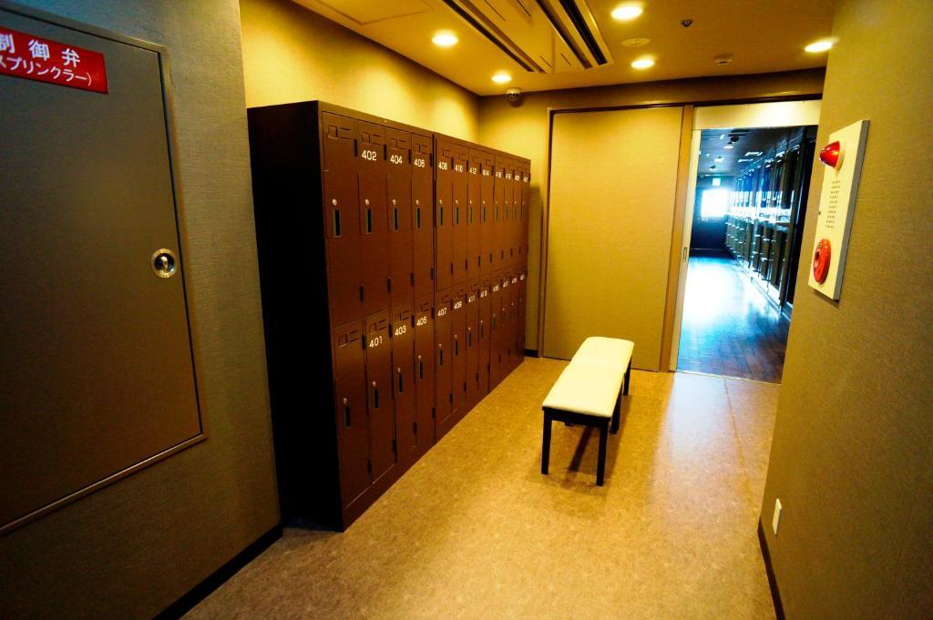 B&S Eco Cube Shinsaibashi Hotel Осака Екстериор снимка
