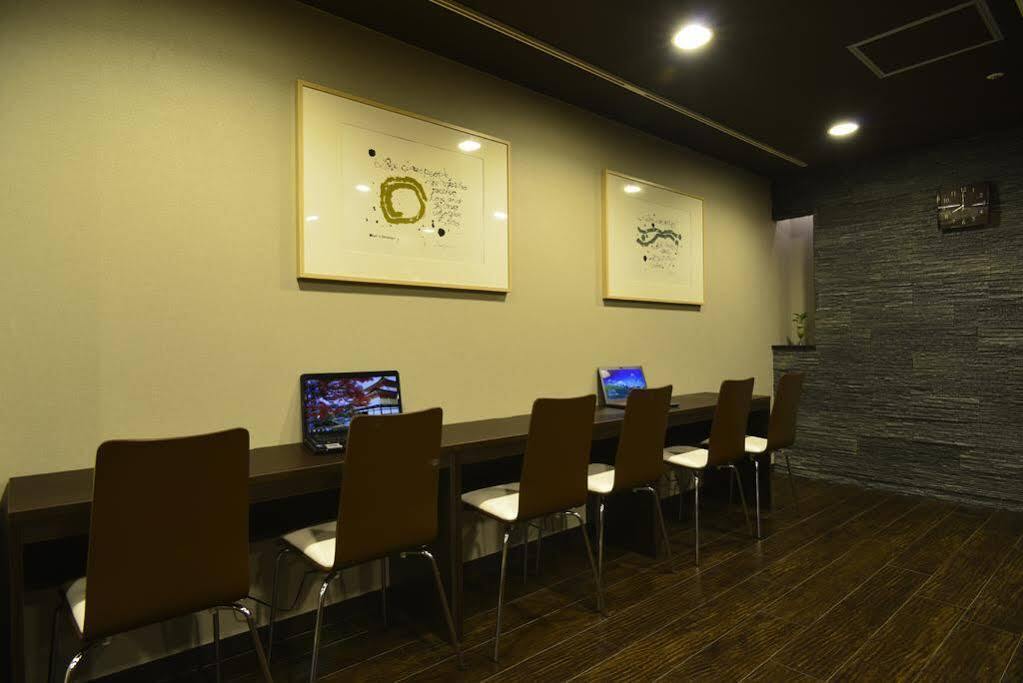B&S Eco Cube Shinsaibashi Hotel Осака Екстериор снимка
