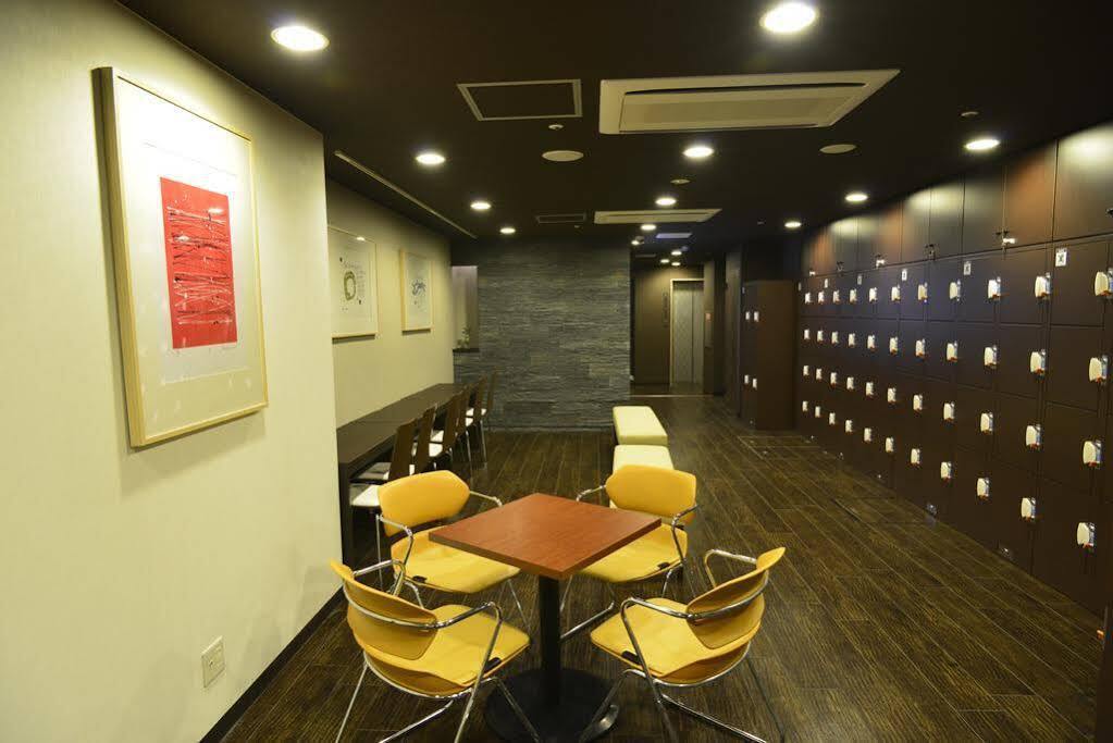 B&S Eco Cube Shinsaibashi Hotel Осака Екстериор снимка